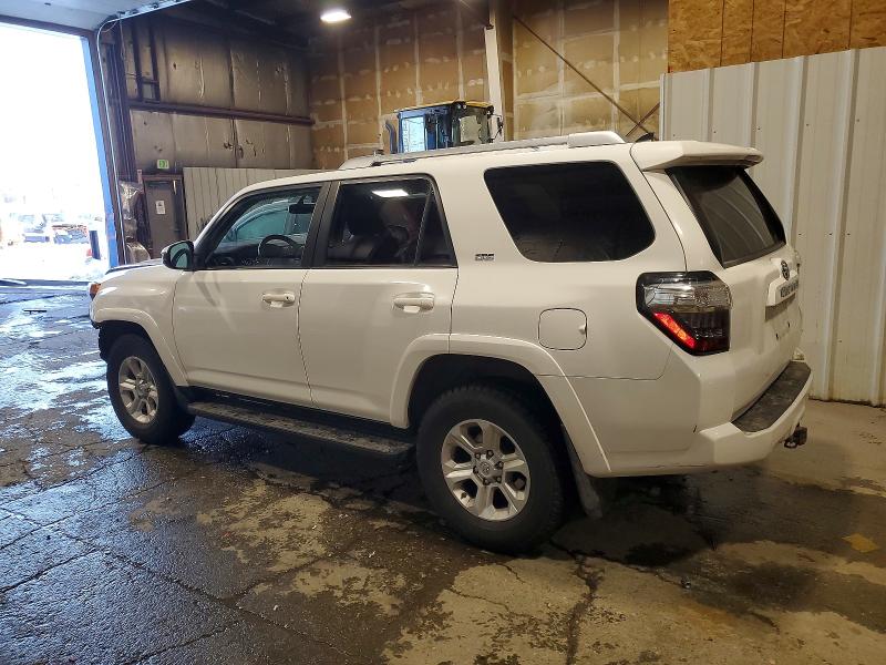 Photo 2 from auction – 2015 TOYOTA 4RUNNER with VIN JTEBU5JR6F5206731