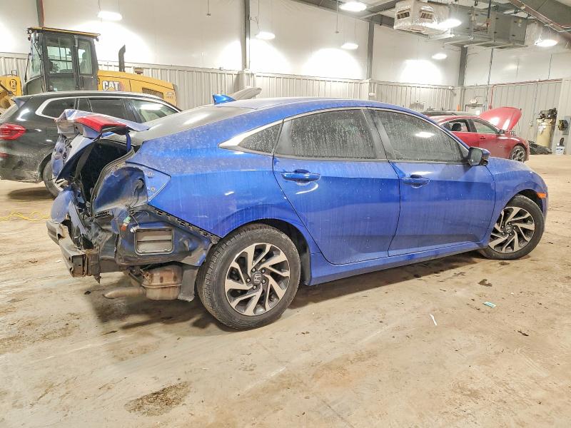 Photo 3 from auction – 2018 HONDA CIVIC EX with VIN 19XFC2F76JE037922