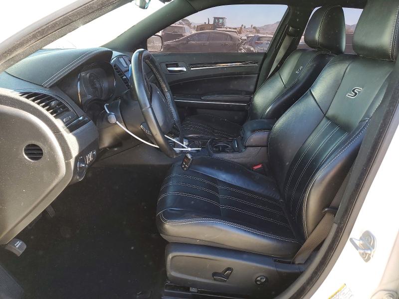 Photo 7 from auction – 2019 CHRYSLER 300 with VIN 2C3CCABG3KH708086