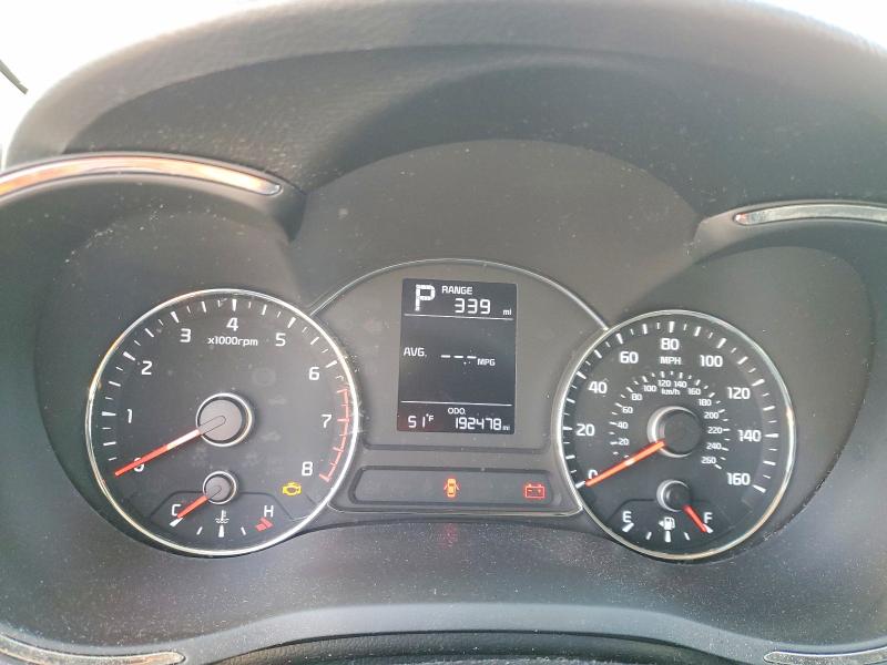 Photo 9 from auction – 2017 KIA FORTE LX with VIN 3KPFK4A70HE114123