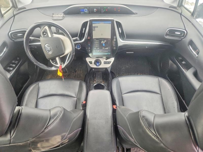 Photo 8 from auction – 2018 TOYOTA PRIUS PRIM with VIN JTDKARFP9J3082504