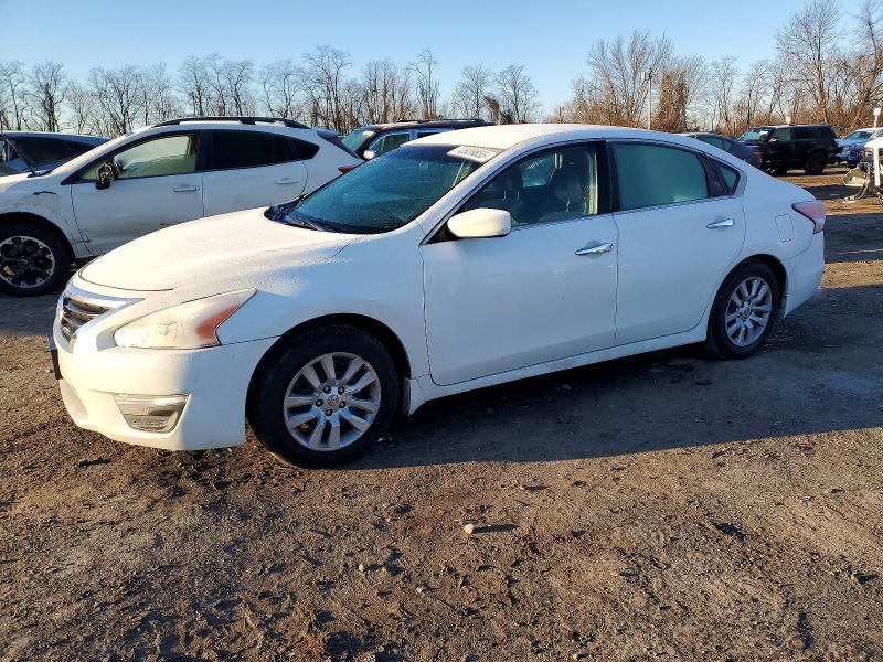 NISSAN ALTIMA 2.5 2015 with VIN 1N4AL3AP2FC252967 - Photo from auction