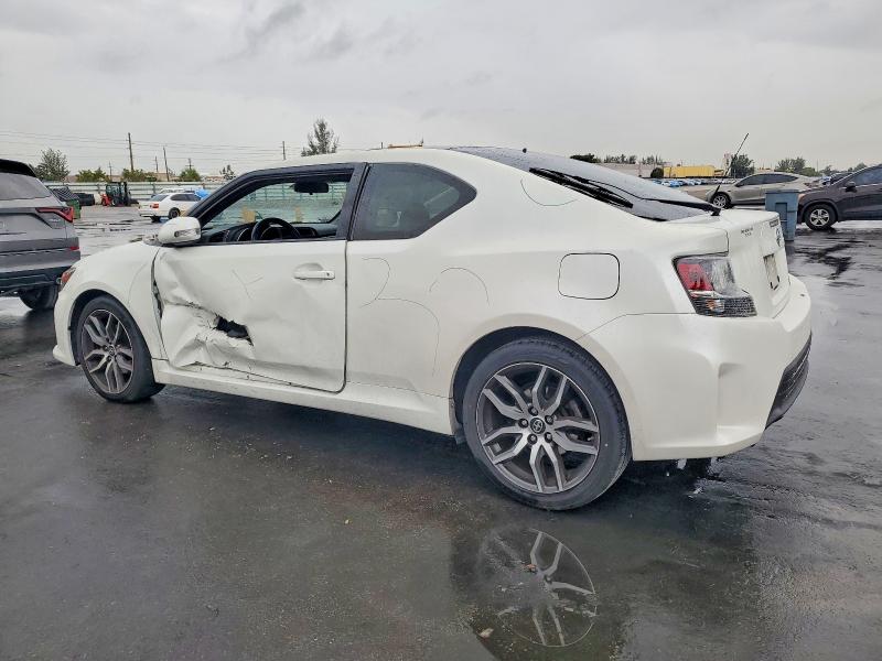 Photo 2 from auction – 2016 TOYOTA SCION TC with VIN JTKJF5C75GJ022484