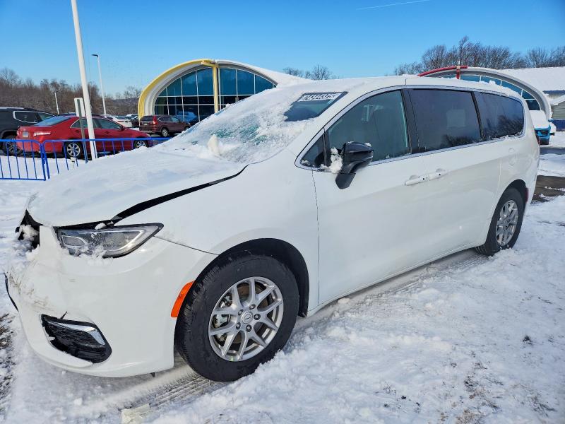 CHRYSLER PACIFICA S 2026 with VIN 2C4RC1BG3TR201061 - Photo from auction