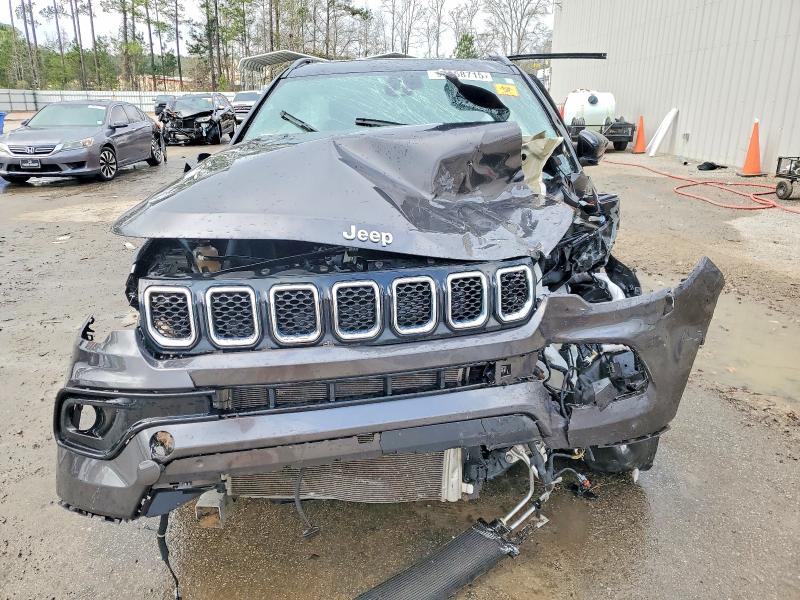 Снимка 5 от търг – 2023 JEEP COMPASS LI с VIN 3C4NJDCNXPT560784