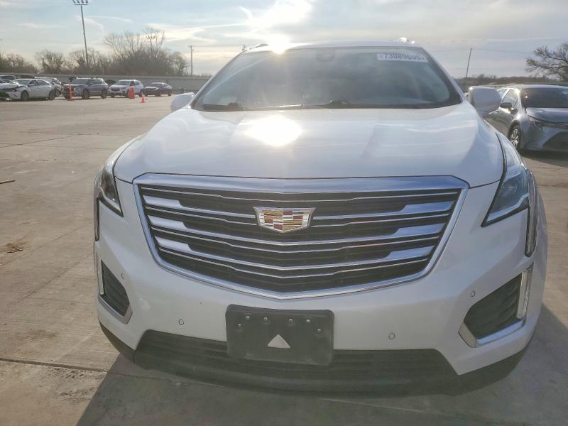 Photo 5 from auction – 2017 CADILLAC XT5 PREMIU with VIN 1GYKNCRS1HZ151785