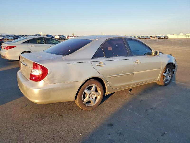 Photo 3 from auction – 2002 TOYOTA CAMRY with VIN JTDBE32K820025225
