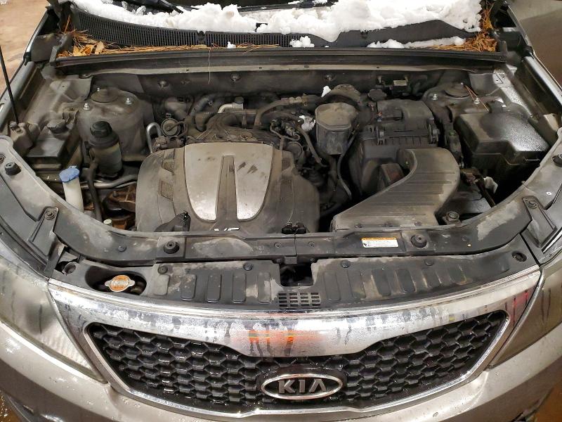 Photo 12 from auction – 2011 KIA SORENTO BA with VIN 5XYKT4A24BG067270