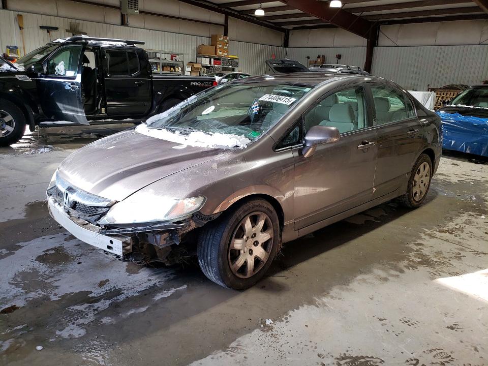 HONDA CIVIC 2011 with VIN 19XFA1F50BE030805 - Photo from auction