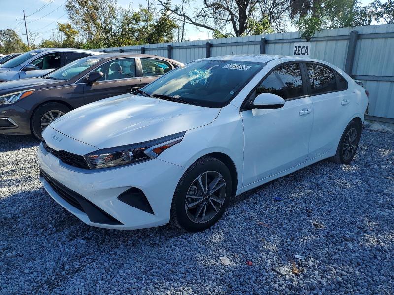 KIA FORTE LX 2023 with VIN 3KPF24AD6PE656329 - Photo from auction