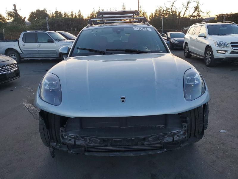 Photo 5 from auction – 2020 PORSCHE MACAN with VIN WP1AA2A56LLB03609