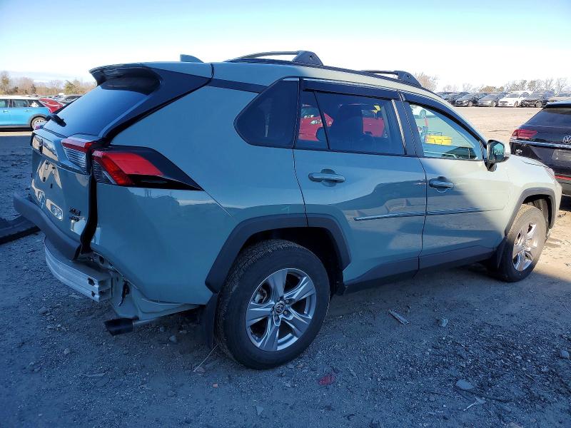 Photo 3 from auction – 2023 TOYOTA RAV4 XLE with VIN 2T3P1RFV2PW388616