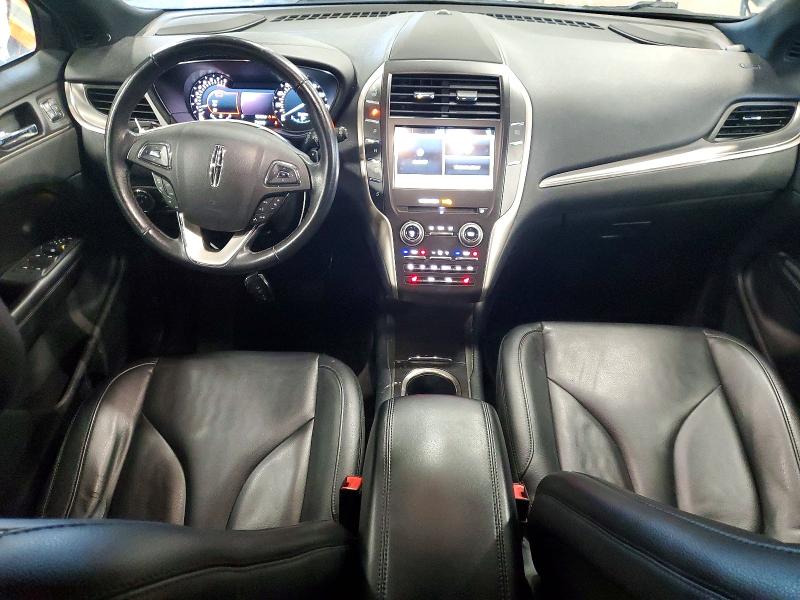 Photo 8 from auction – 2017 LINCOLN MKC with VIN 5LMCJ1D95HUL15558