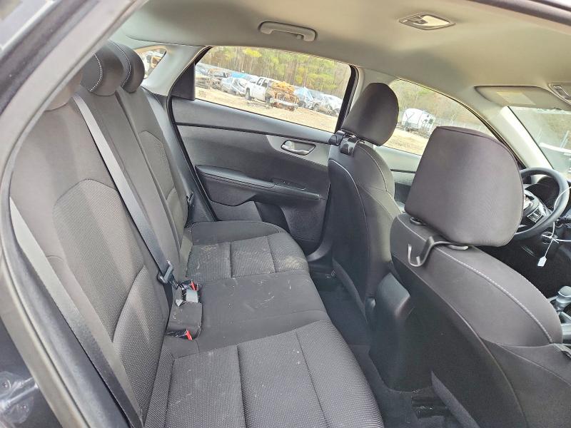 Photo 10 from auction – 2021 KIA FORTE FE with VIN 3KPF24AD7ME387947