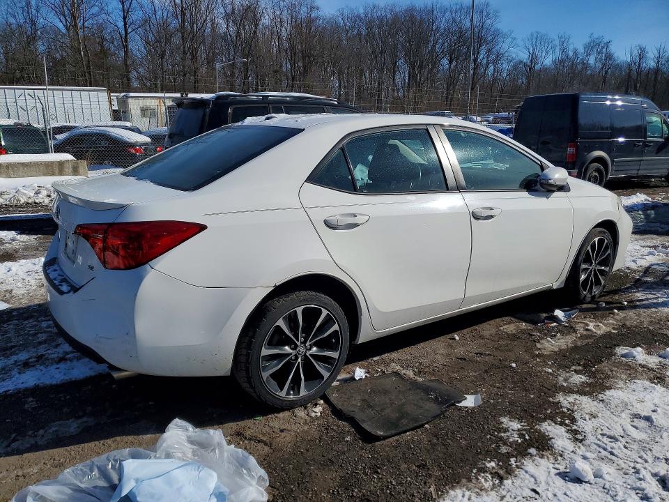 Photo 3 from auction – 2017 TOYOTA COROLLA with VIN 2T1BURHE1HC855440