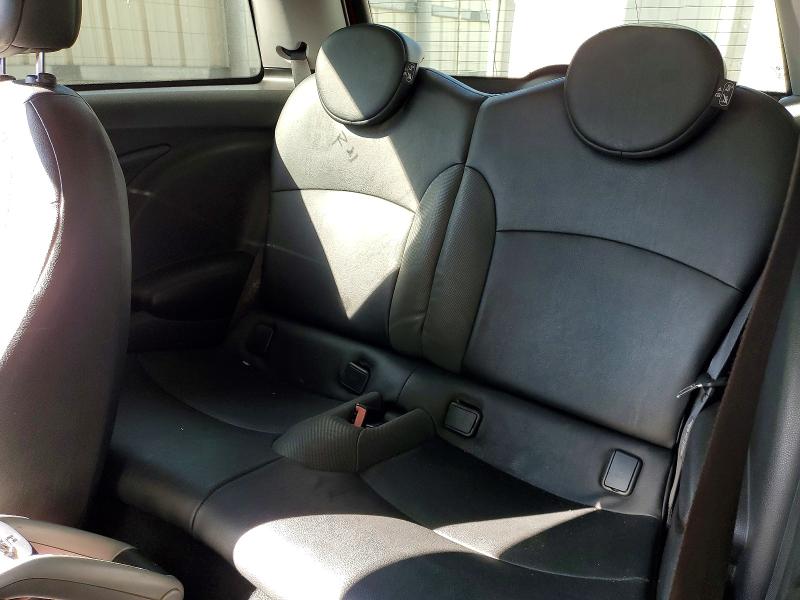 Photo 10 from auction – 2008 MINI COOPER with VIN WMWMF33568TT62382