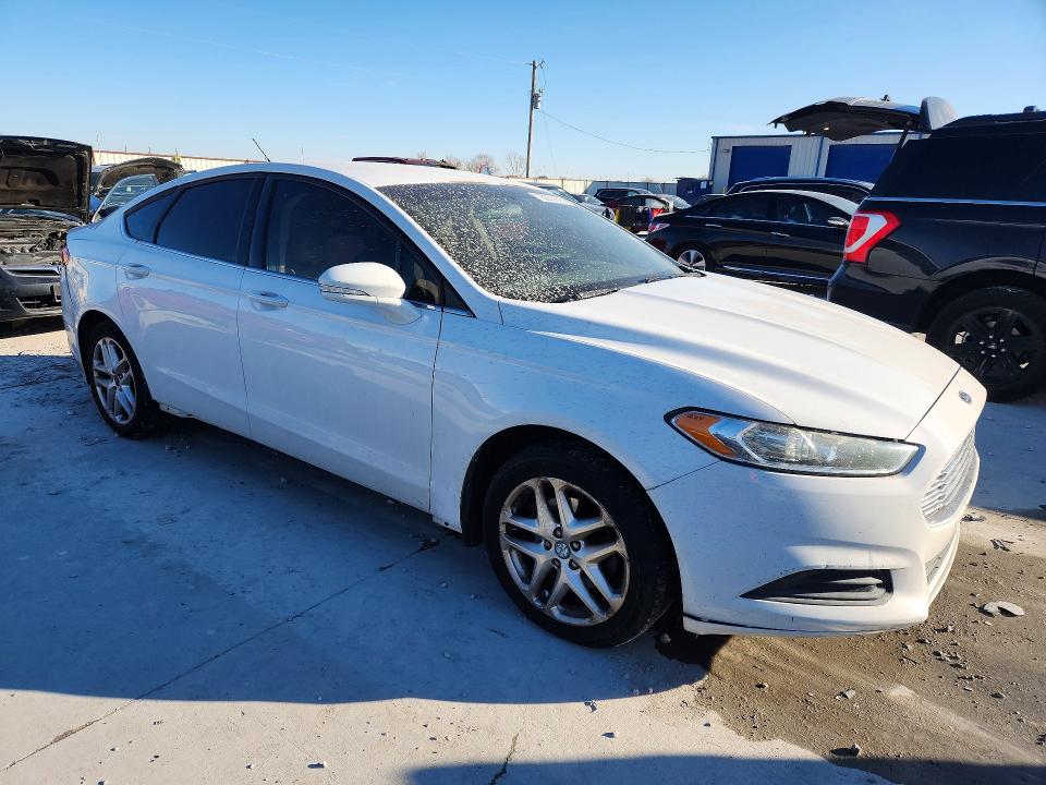 Photo 4 from auction – 2013 FORD FUSION SE with VIN 3FA6P0HR0DR120840