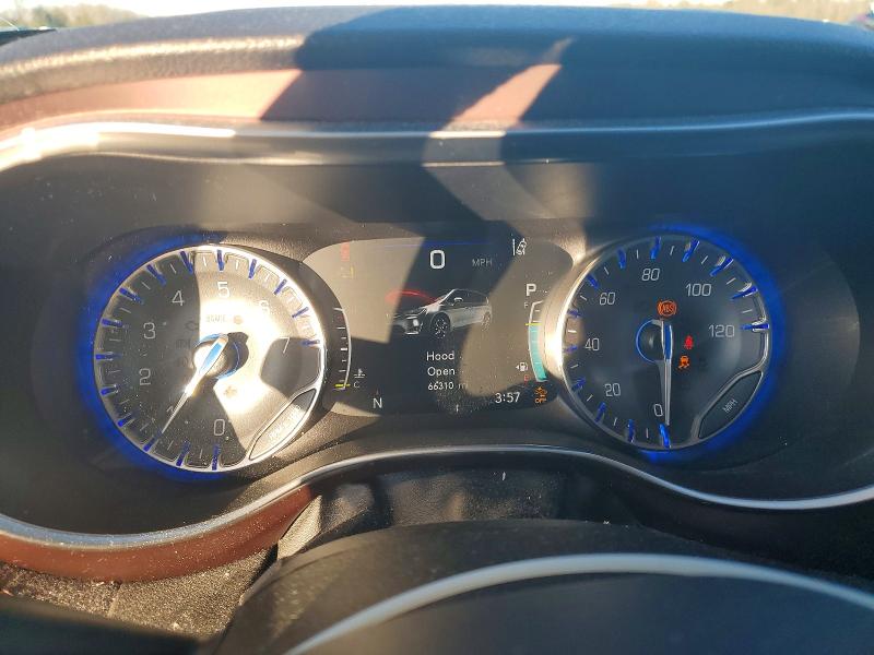 Photo 9 from auction – 2017 CHRYSLER PACIFICA L with VIN 2C4RC1GG3HR544792