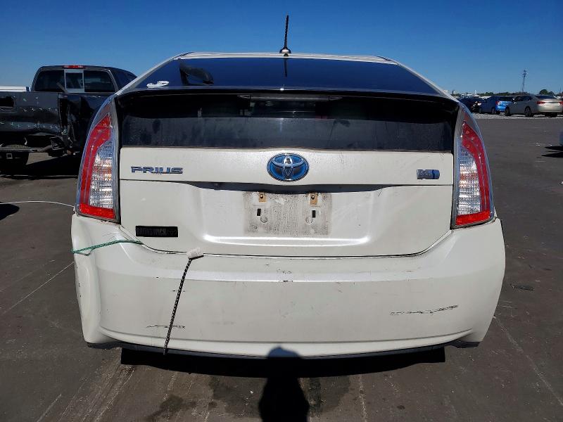 Photo 6 from auction – 2015 TOYOTA PRIUS with VIN JTDKN3DU3F1994574