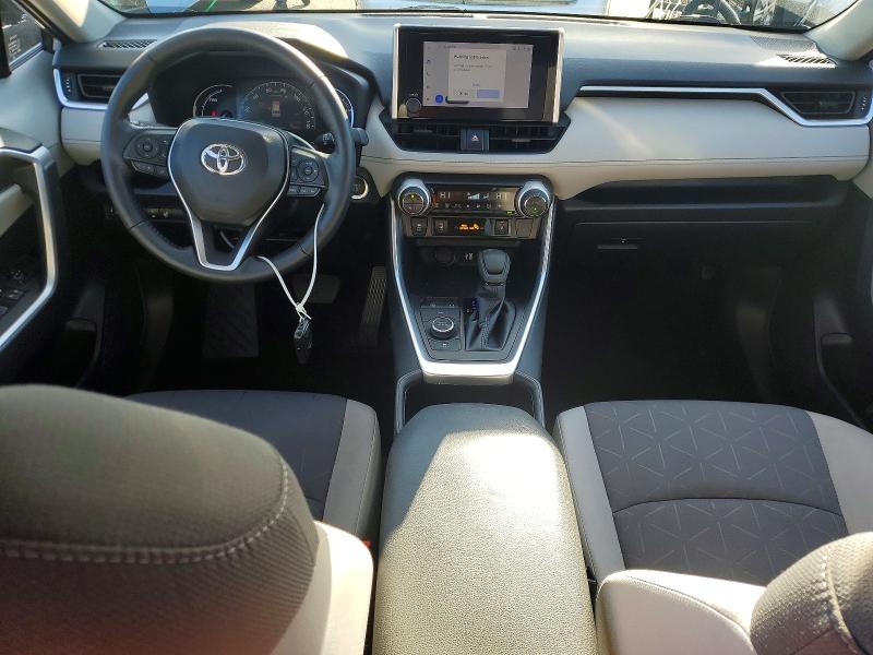Photo 8 from auction – 2024 TOYOTA RAV4 XLE with VIN JTMRWRFV3RD239478