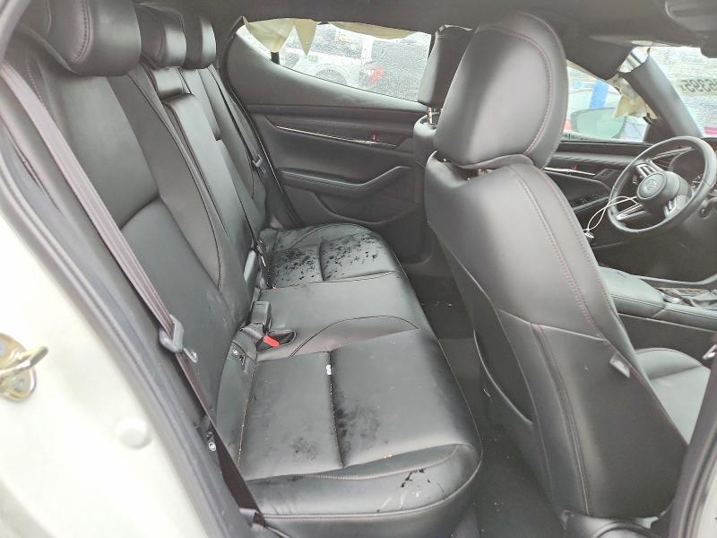 Photo 10 from auction – 2019 MAZDA 3 with VIN JM1BPAJM3K1131805