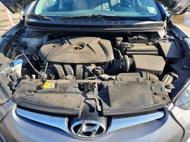 Photo 11 from auction – 2016 HYUNDAI ELANTRA SE with VIN 5NPDH4AE3GH715931