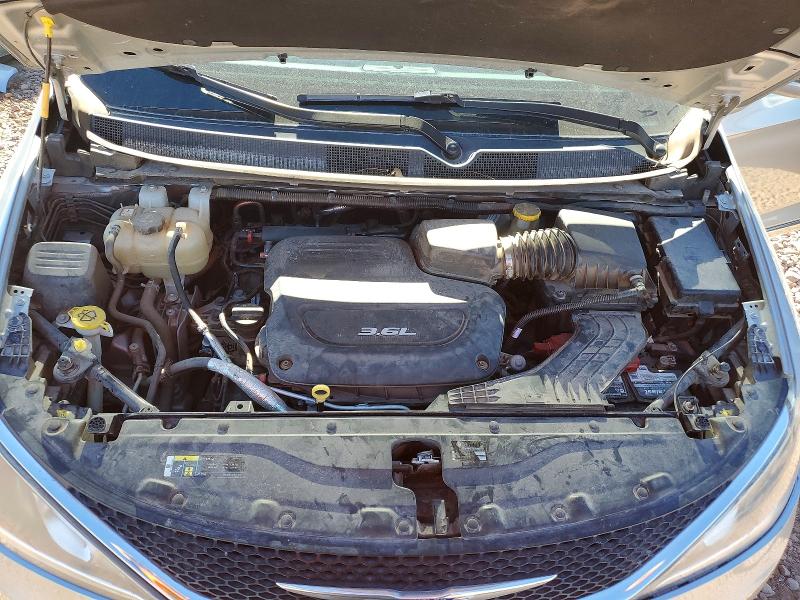 Photo 12 from auction – 2019 CHRYSLER PACIFICA L with VIN 2C4RC1GGXKR552542
