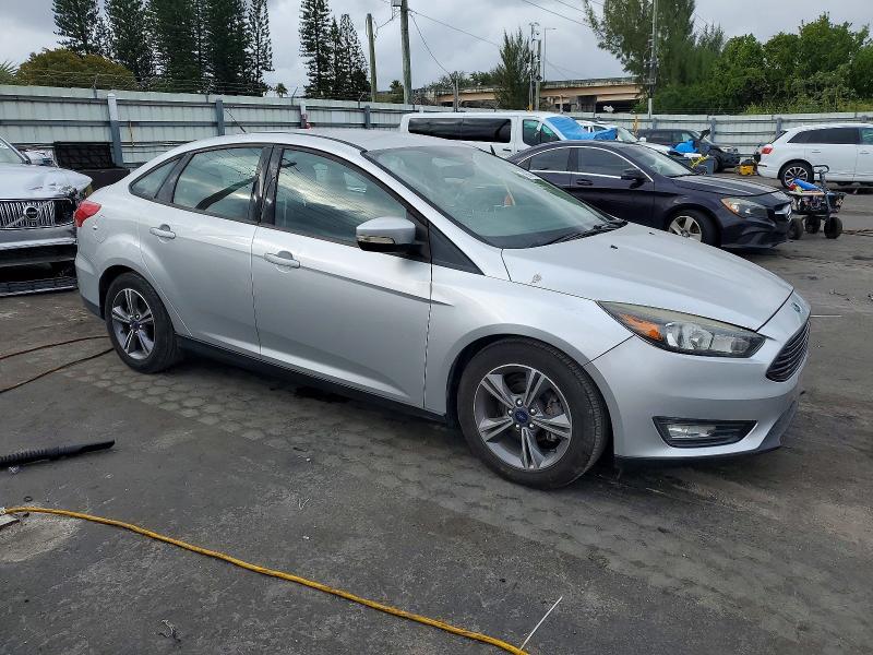 Photo 4 from auction – 2017 FORD FOCUS SE with VIN 1FADP3FE4HL292253