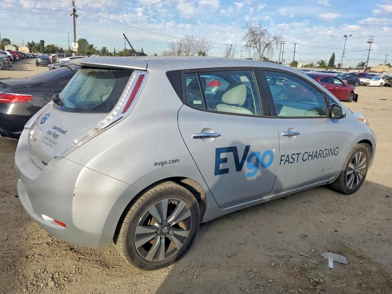 Foto 3 de la subasta – 2016 NISSAN LEAF SV con VIN 1N4BZ0CP6GC307209