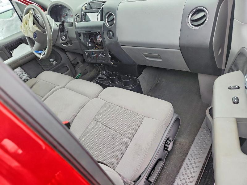 Photo 8 from auction – 2005 FORD F150 with VIN 1FTRF14W95NA93007