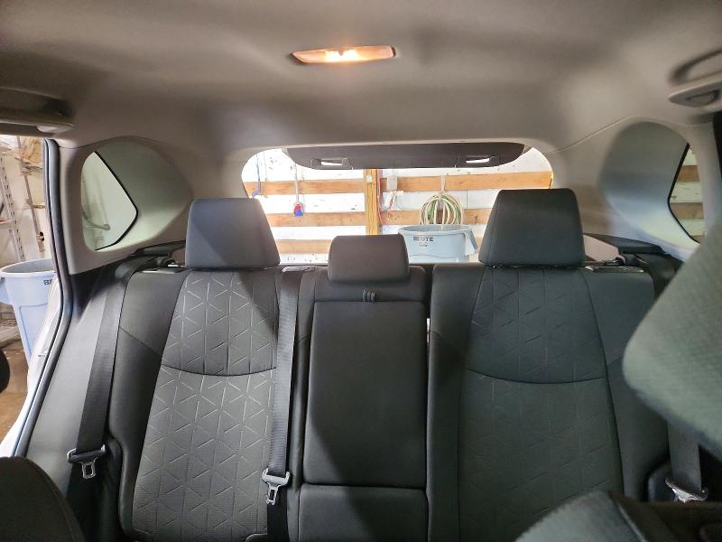 Photo 10 from auction – 2020 TOYOTA RAV4 XLE with VIN 2T3W1RFV6LC052149