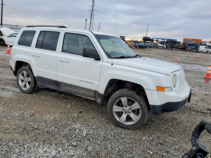 Photo 4 from auction – 2014 JEEP PATRIOT with VIN 1C4NJRFB4ED832179