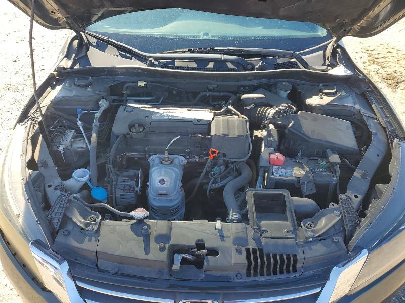 Photo 11 from auction – 2014 HONDA ACCORD with VIN 1HGCR2F32EA158200