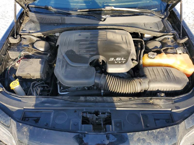 Photo 11 from auction – 2014 CHRYSLER 300 S with VIN 2C3CCAGG2EH379233