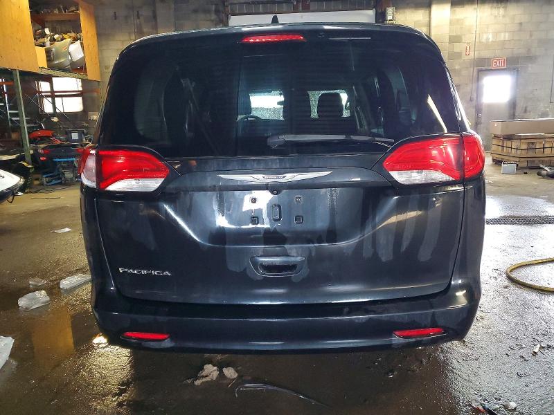 Photo 6 from auction – 2018 CHRYSLER PACIFICA with VIN 2C4RC1AG5JR234061