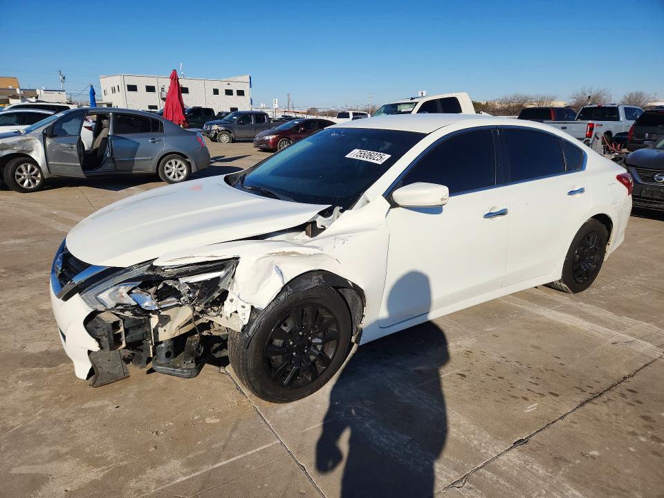 NISS ALTIMA 2018 с VIN 1N4AL3AP6JC298617 - Фото с аукциона