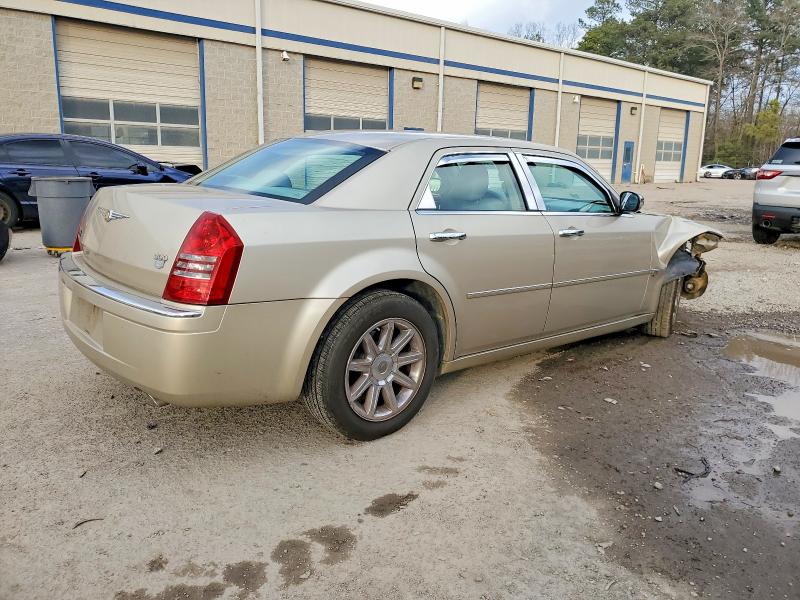 Photo 3 from auction – 2006 CHRYSLER 300C with VIN 2C3KA63H16H291028