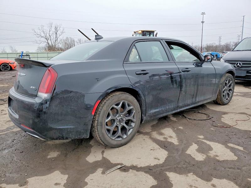 Photo 3 from auction – 2018 CHRYSLER 300 with VIN 2C3CCAGG1JH130562