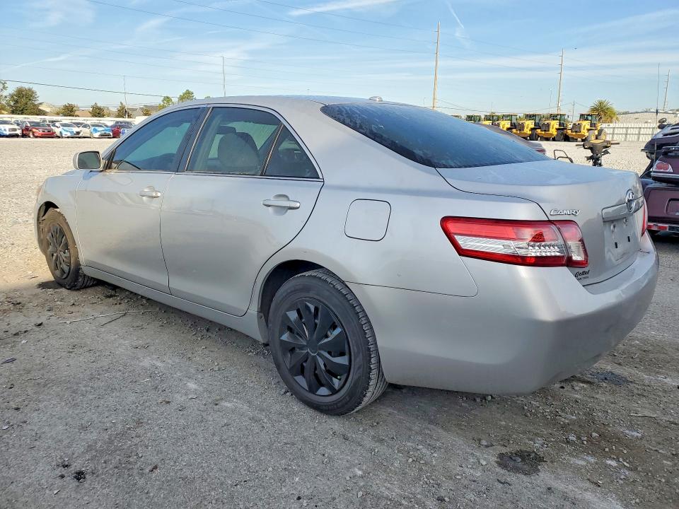 Photo 2 from auction – 2011 TOYOTA CAMRY BASE with VIN 4T1BF3EK5BU751394