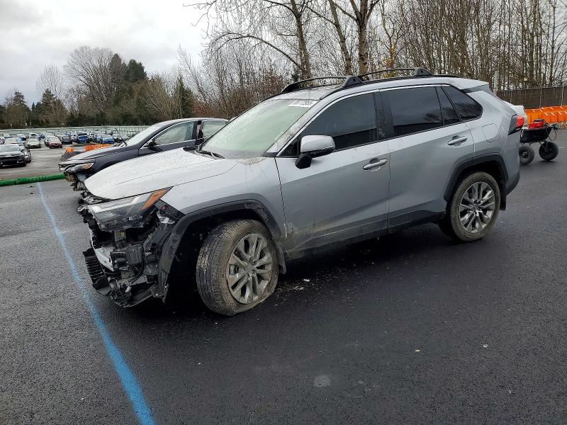 TOYOTA RAV4 XLE P 2024 with VIN JTMA1RFV6RJ042737 - Photo from auction
