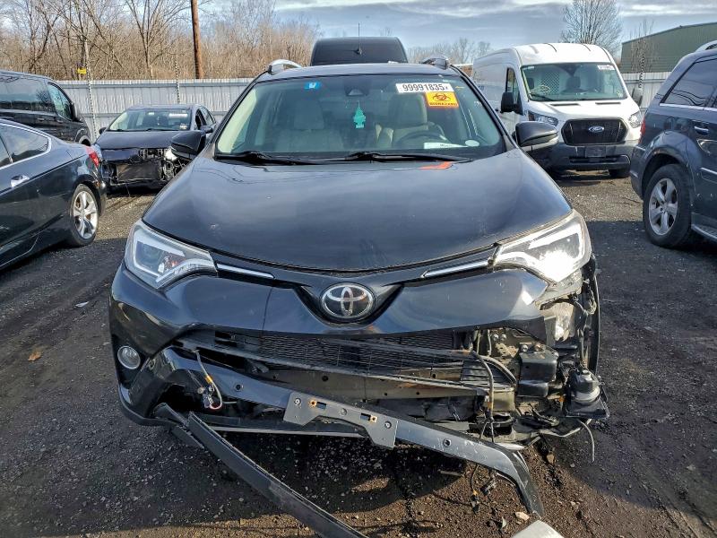 Photo 5 from auction – 2017 TOYOTA RAV4 LIMIT with VIN 2T3DFREV7HW562851