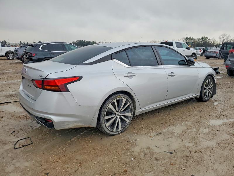 Photo 3 from auction – 2020 NISSAN ALTIMA with VIN 1N4BL4CV2LC116663