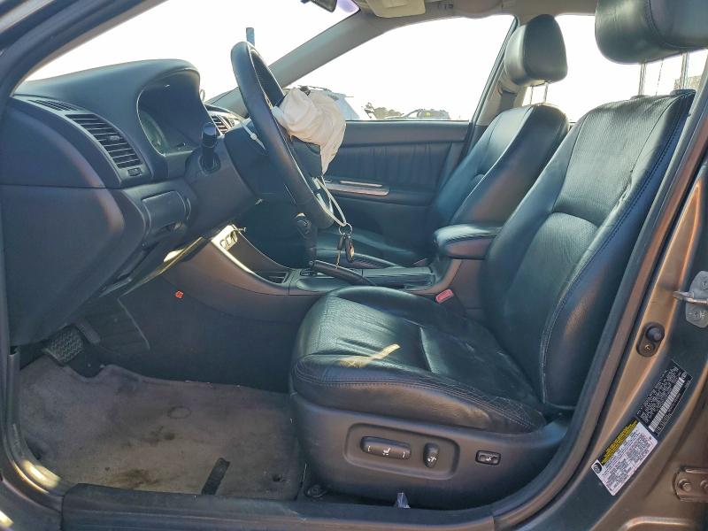 Photo 7 from auction – 2004 TOYOTA CAMRY SE with VIN 4T1BA32K74U019208