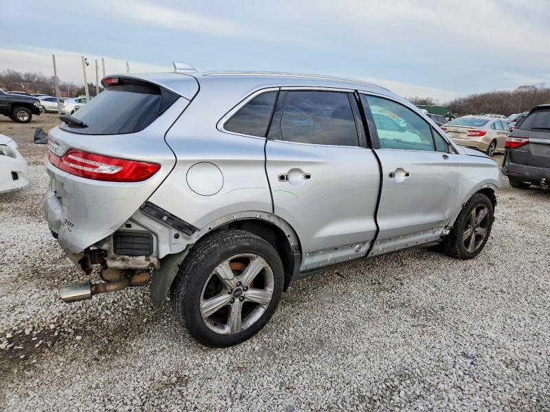 Photo 3 from auction – 2017 LINCOLN MKC with VIN 5LMCJ1C9XHUL45401