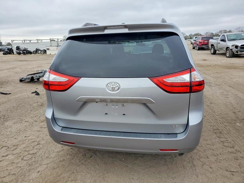 Photo 6 from auction – 2016 TOYOTA SIENNA with VIN 5TDKK3DC0GS714002