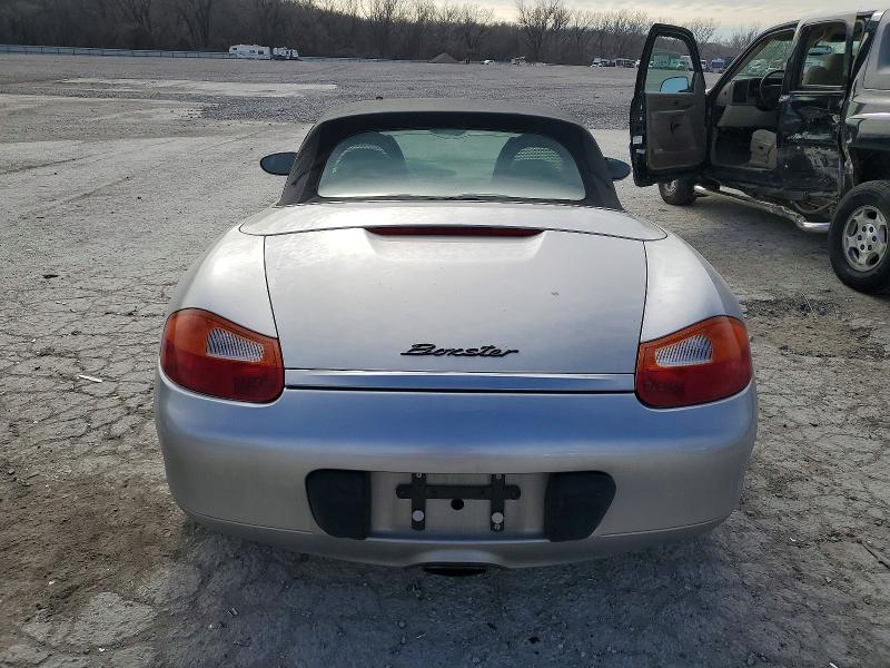 Photo 6 from auction – 1999 PORSCHE BOXSTER with VIN WP0CA2989XU627801