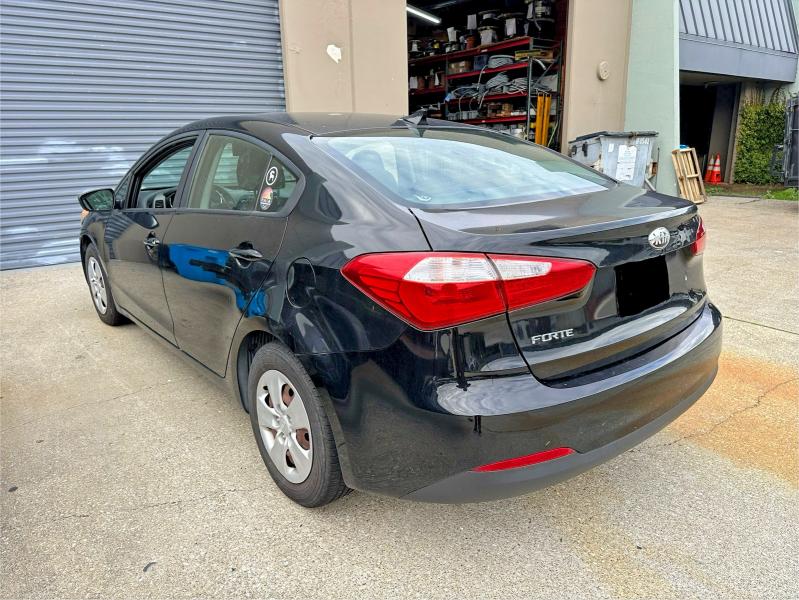 Photo 3 from auction – 2014 KIA FORTE with VIN KNAFK4A68E5160584