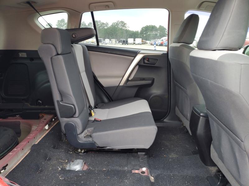 Photo 11 from auction – 2014 TOYOTA RAV4 LE with VIN JTMZFREV9EJ020554