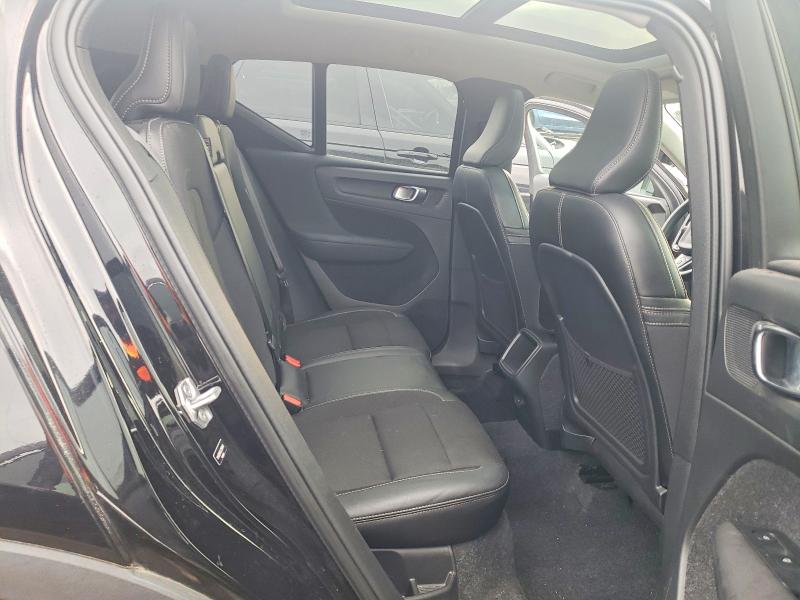 Photo 11 from auction – 2020 VOLVO XC40 T5 MO with VIN YV4162UK2L2298440