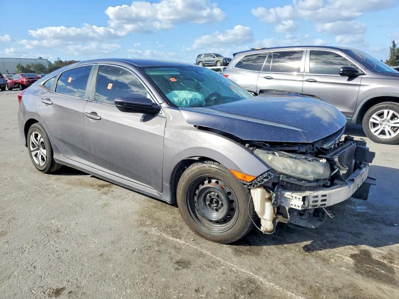 Photo 4 from auction – 2017 HONDA CIVIC with VIN 19XFC2F57HE047772